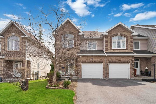 Townhouse for sale in Kanata_Stittsville. Houses for Sale in Kanata by Jason Polonski. Townhouse with, 3 bedrooms 3 bathrooms