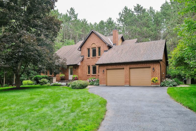 Carp realtor, House for sale in carp Ontario by jason Polonski, local realtor