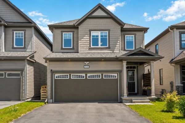 209 Quarter Horse Street, Ottawa, Ontario K2S 0X9